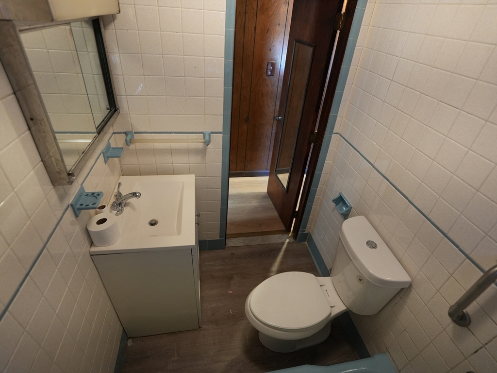 13 Belgrade St Property Photo 27