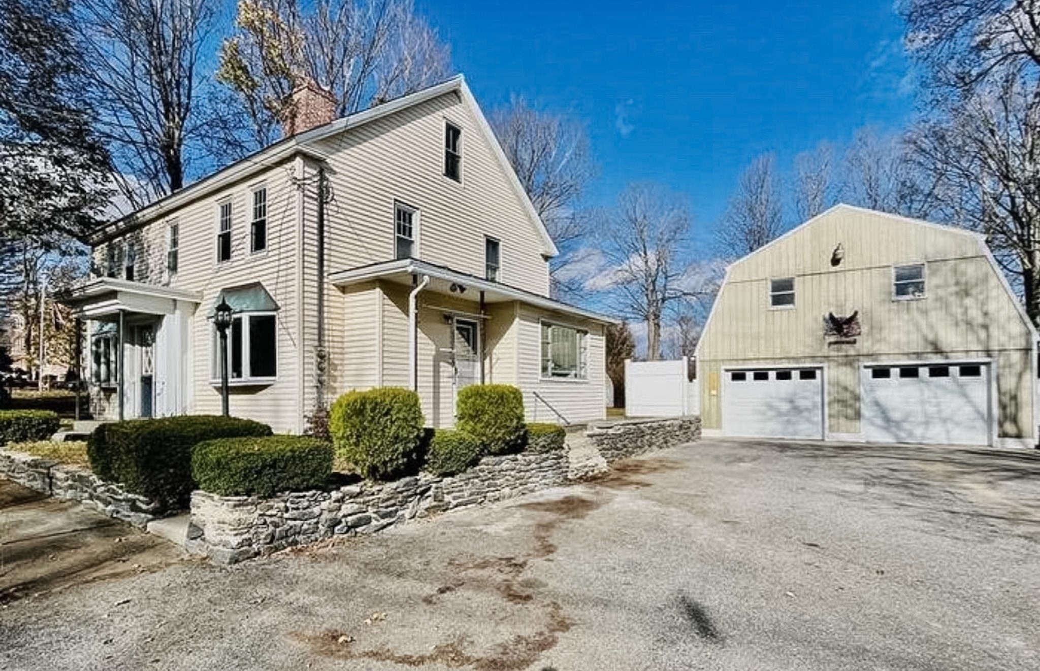 233 West St Property Photo 1