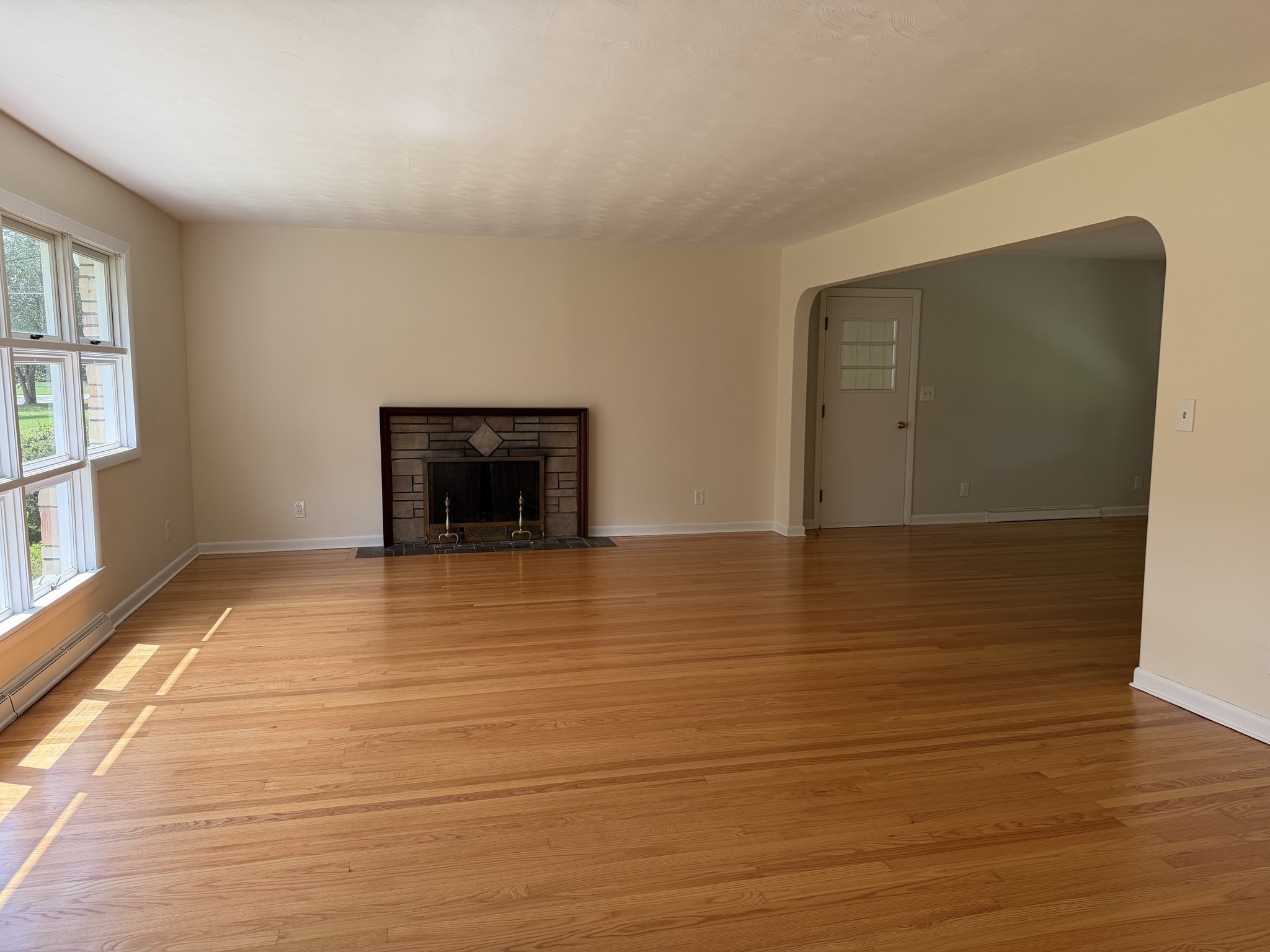 10 Shady Ln Property Photo 9