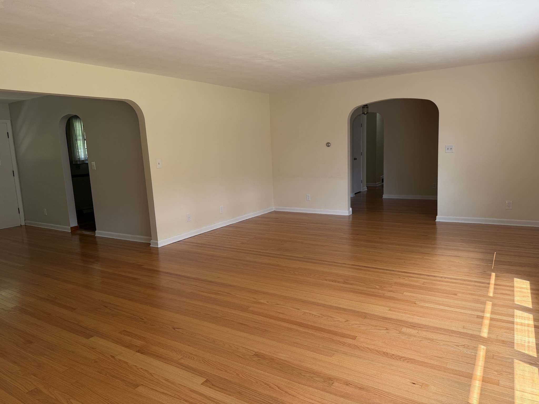 10 Shady Ln Property Photo 10
