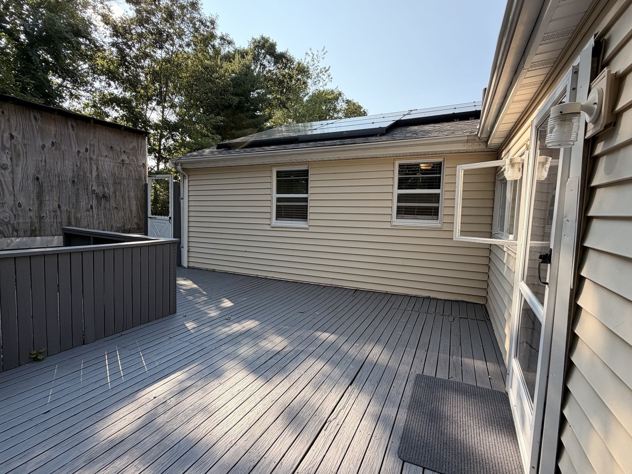 115 Center St Property Photo 31