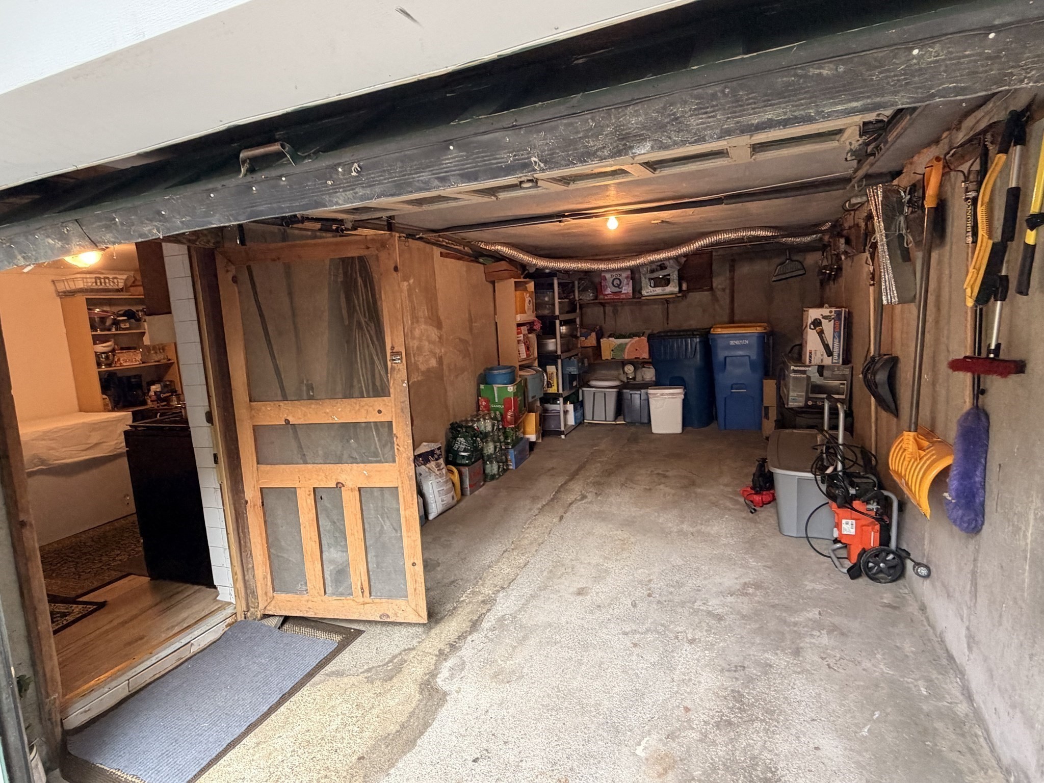 115 Center St Property Photo 41