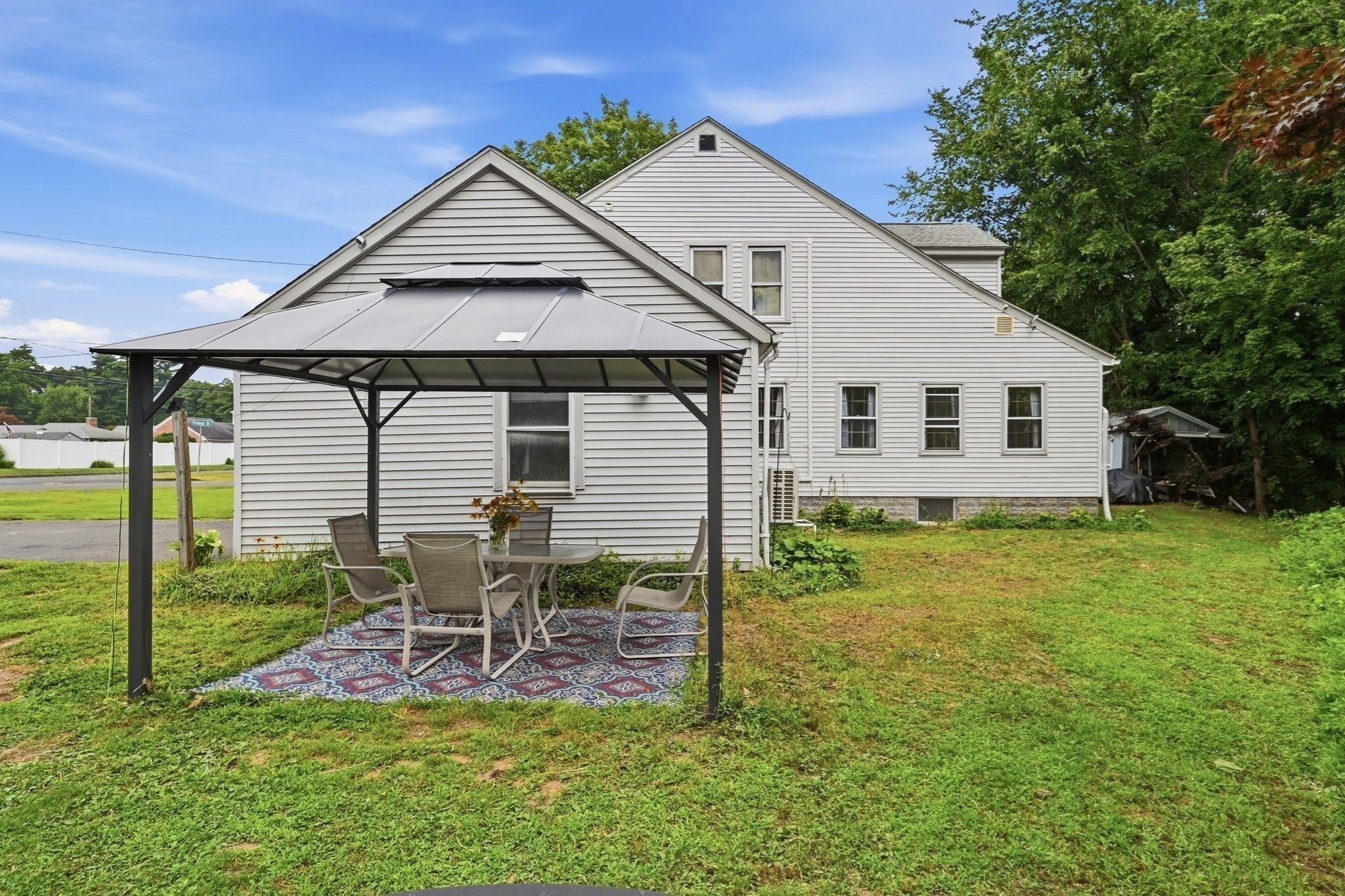 142 Cooper Property Photo 33