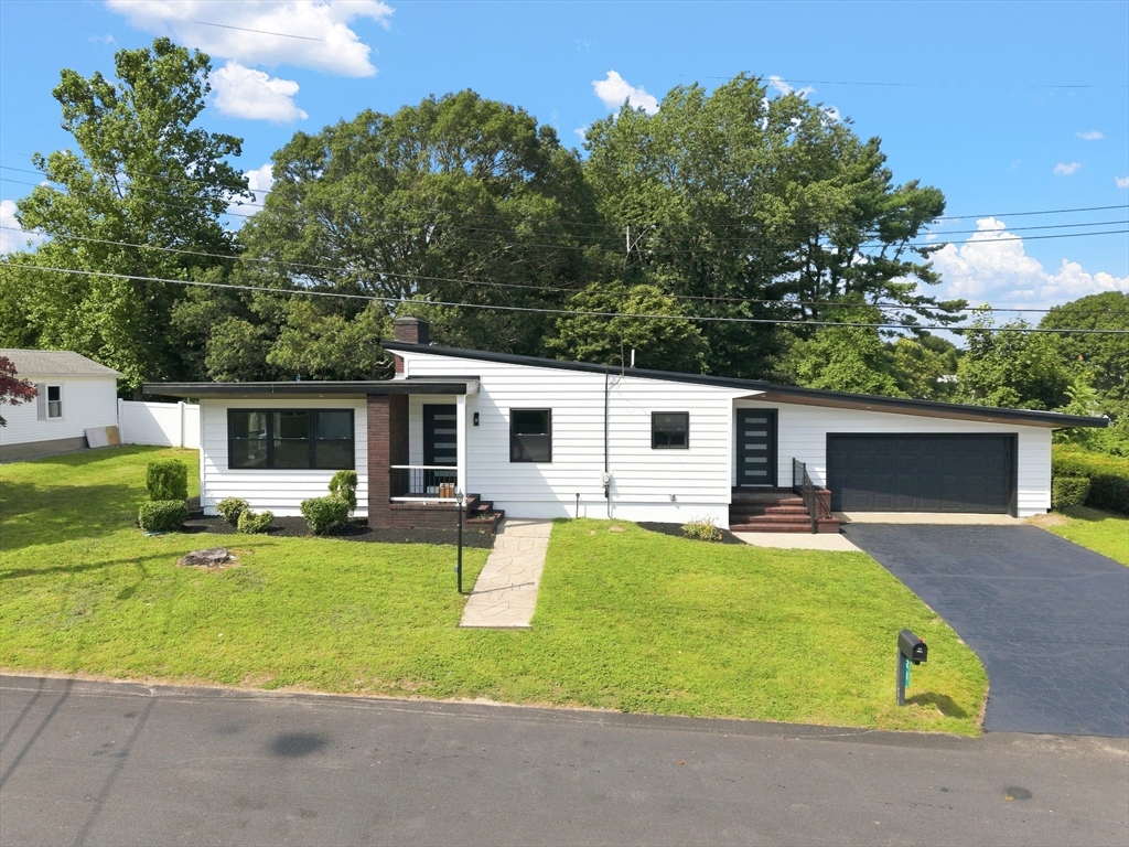 21 Hilltop Rd Property Photo 1