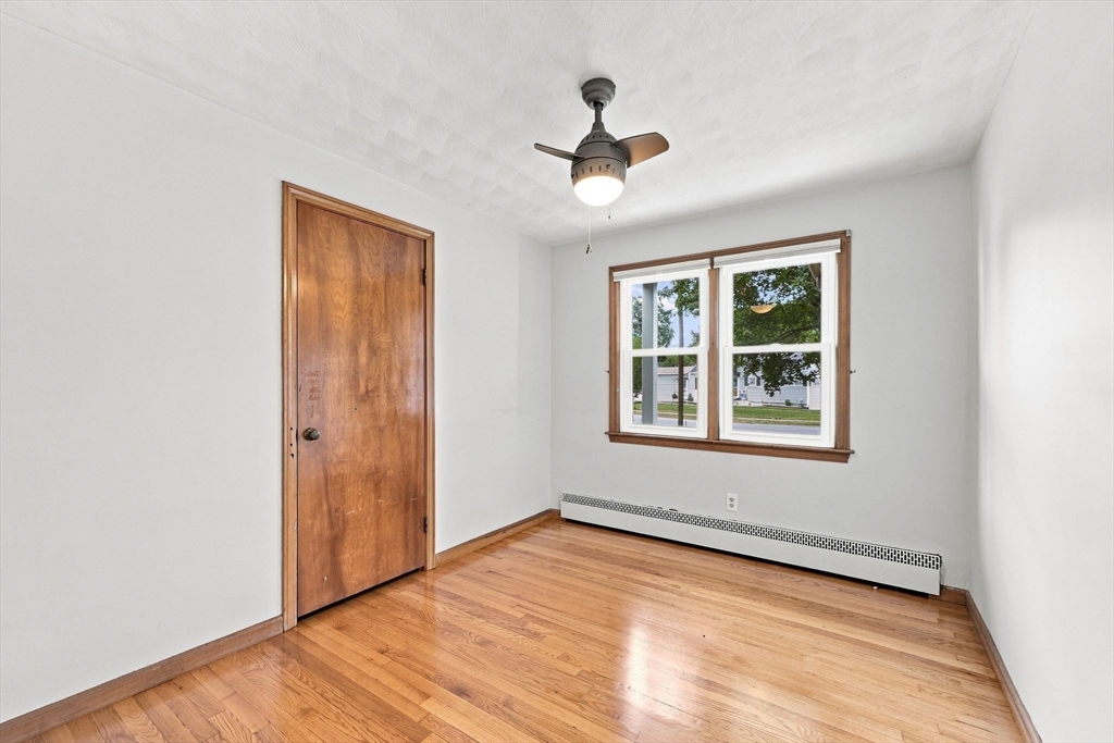 111 Florida Drive Property Photo 16