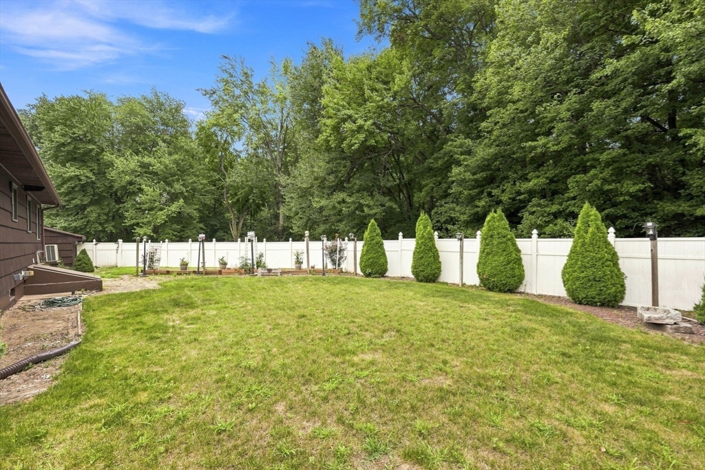 111 Florida Drive Property Photo 27