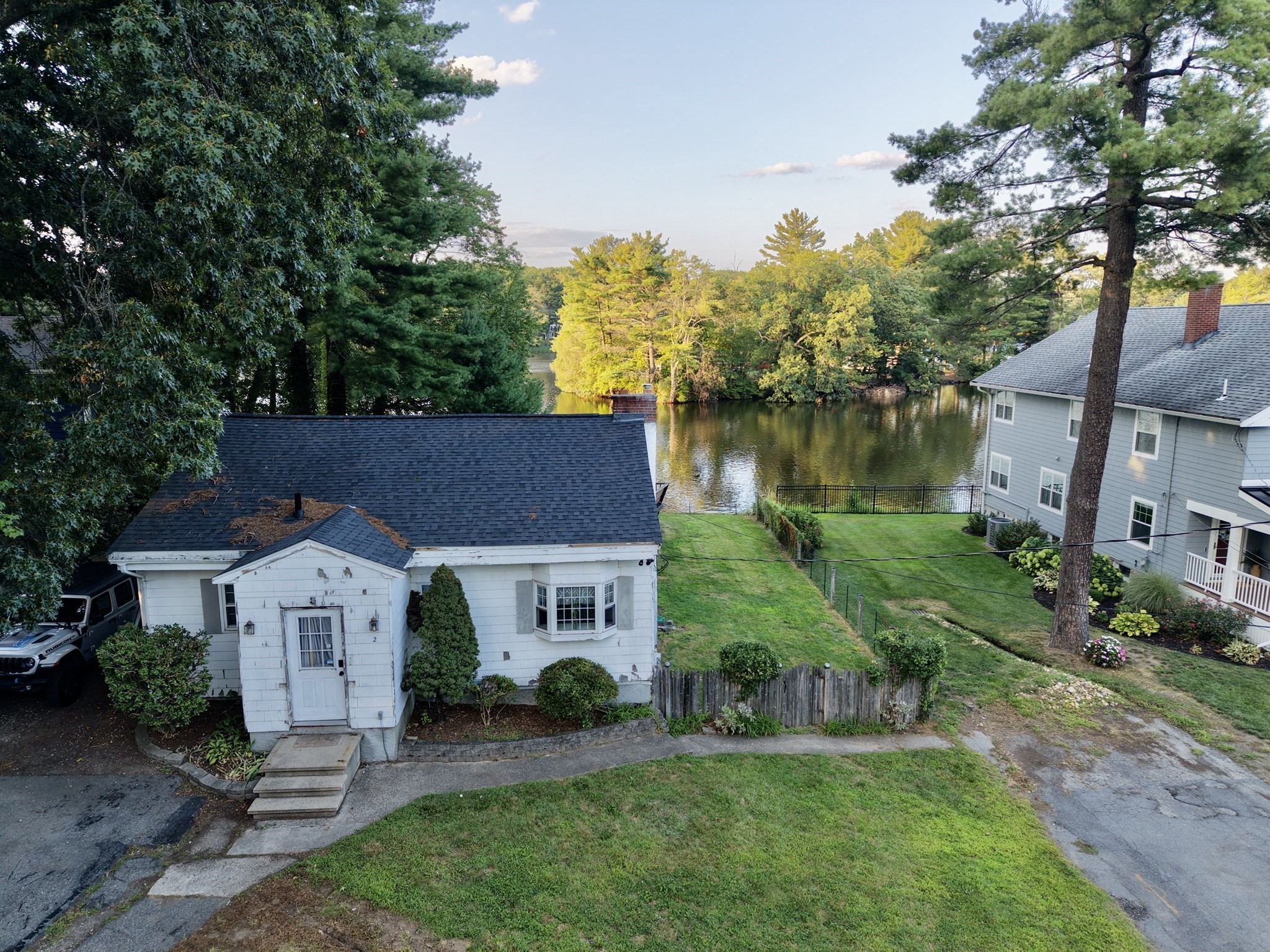 2 Colonial Road Property Photo 1