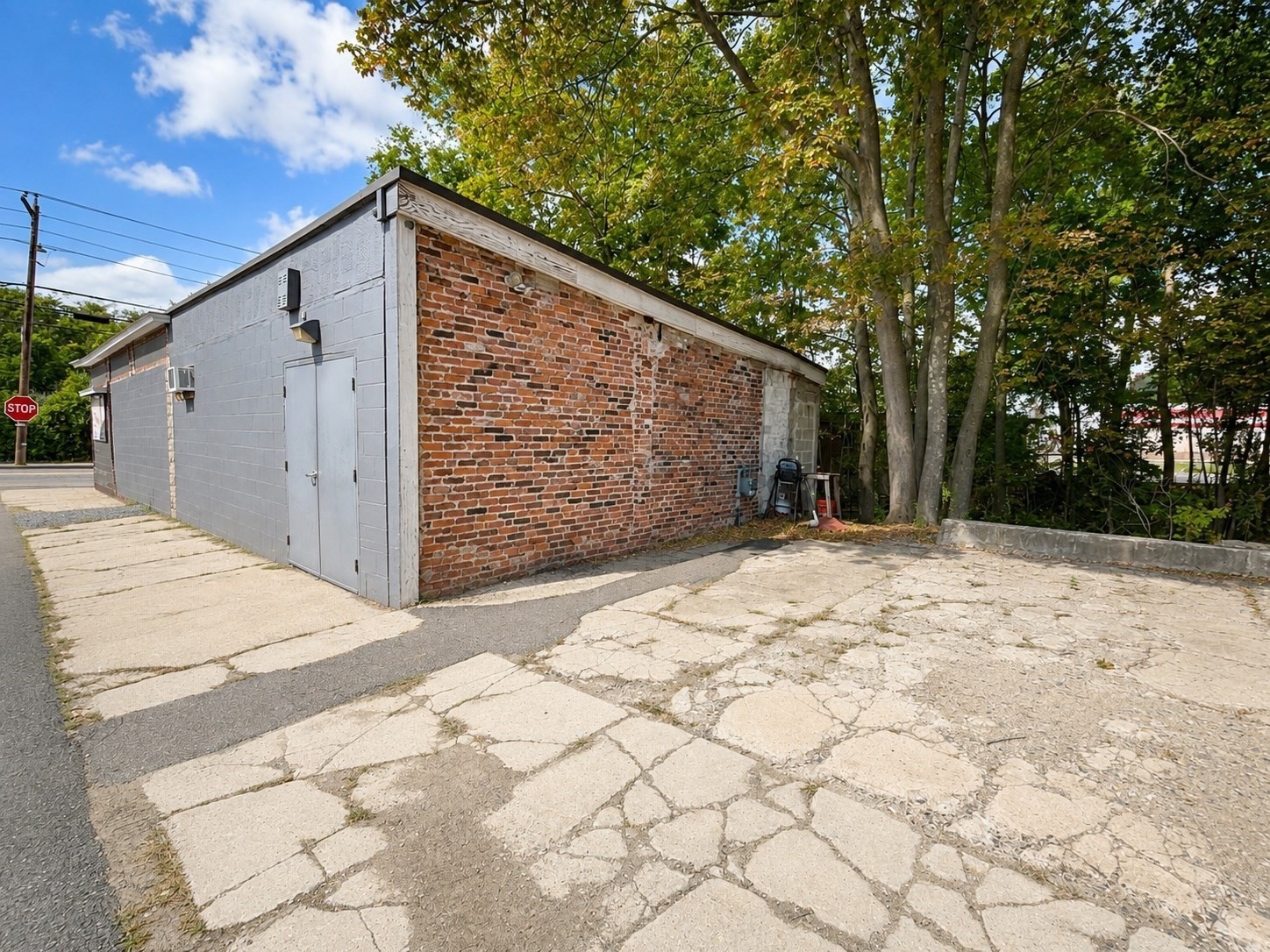 789 Main Street Property Photo 4