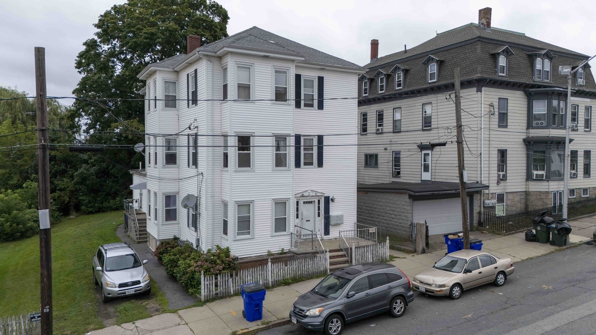 610 Bradford Ave Property Photo 1