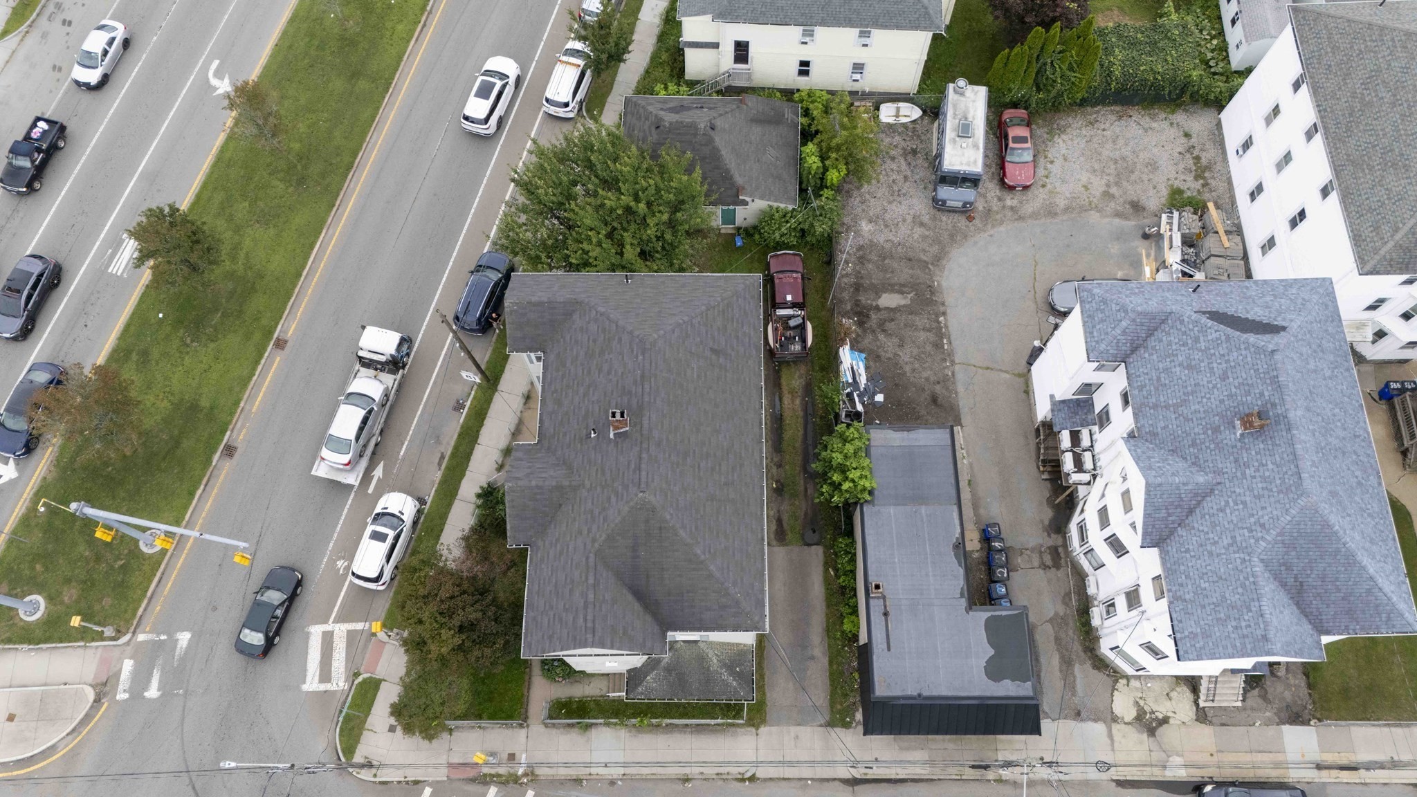 1025 Globe St Property Photo 5