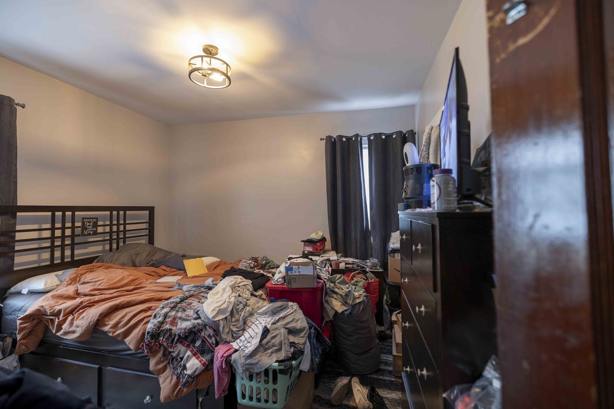 1025 Globe St Property Photo 15