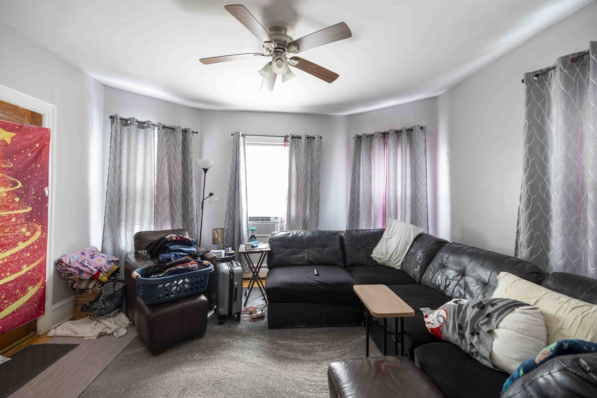1025 Globe St Property Photo 18