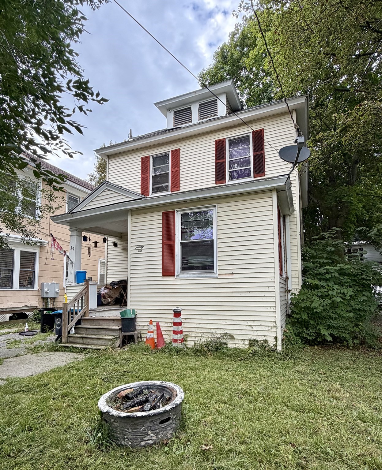 39 Hull Ave Property Photo 2