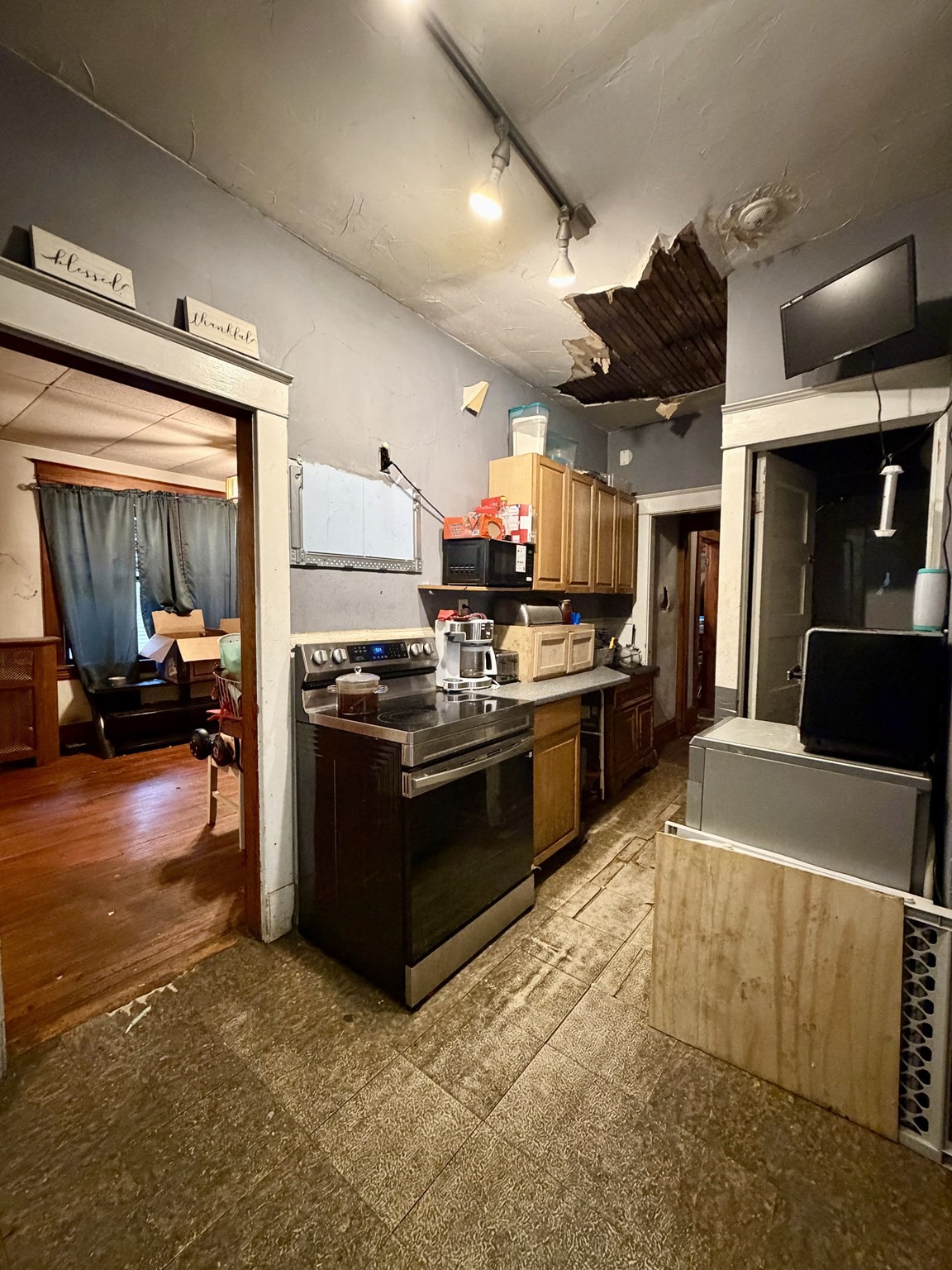 39 Hull Ave Property Photo 8