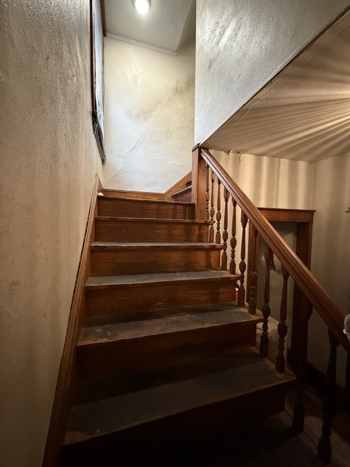 39 Hull Ave Property Photo 12
