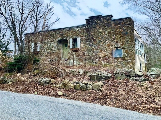 316 Hancock St.