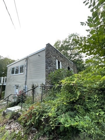 316 Hancock St. Property Photo 6