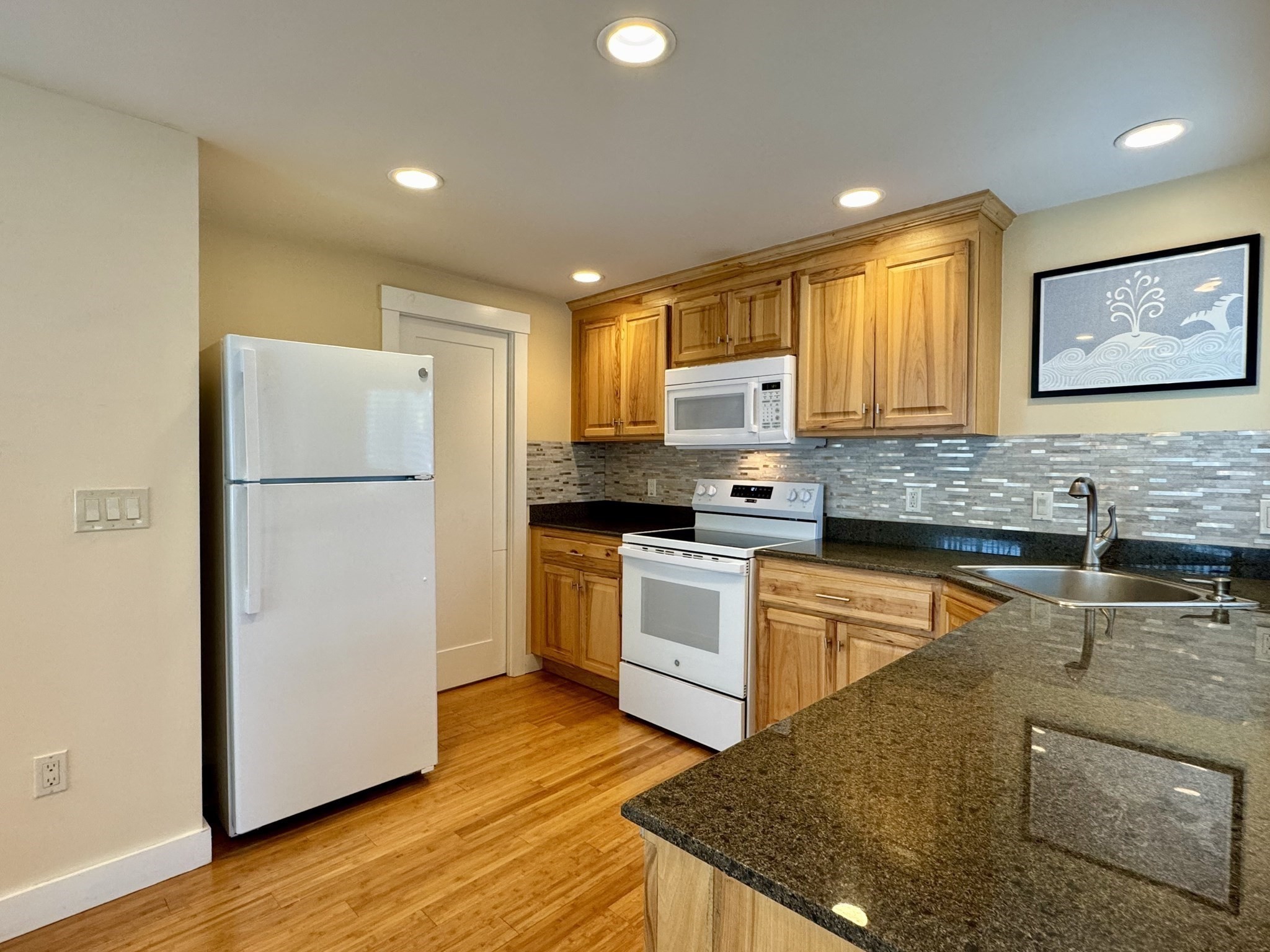 104 Davis Street Property Photo 5