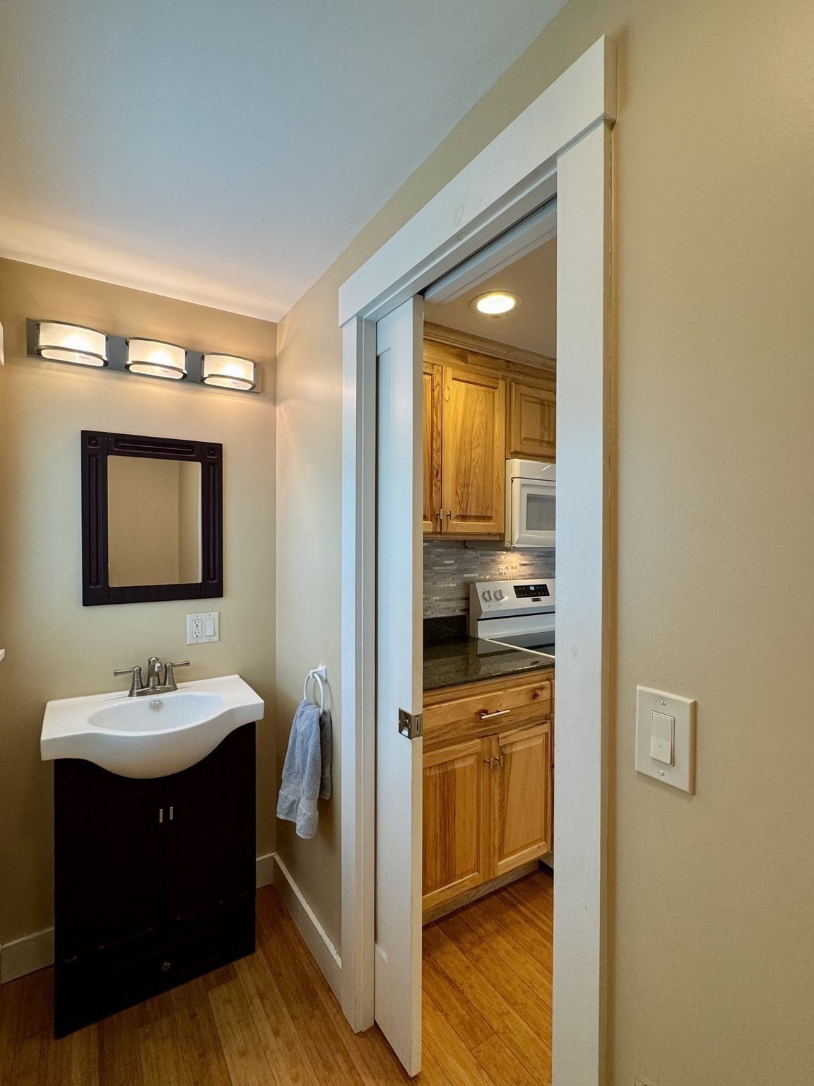 104 Davis Street Property Photo 12