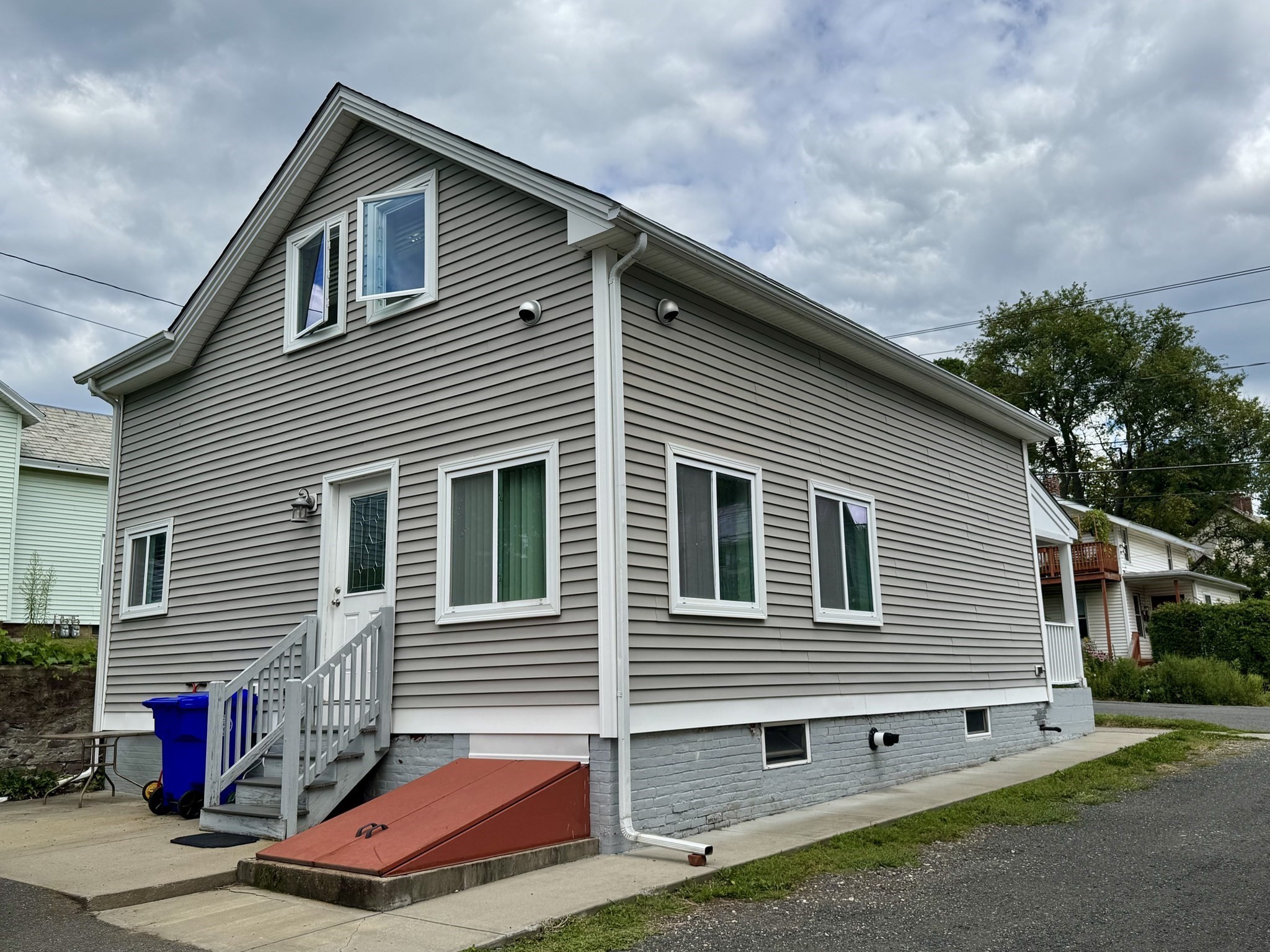 104 Davis Street Property Photo 28