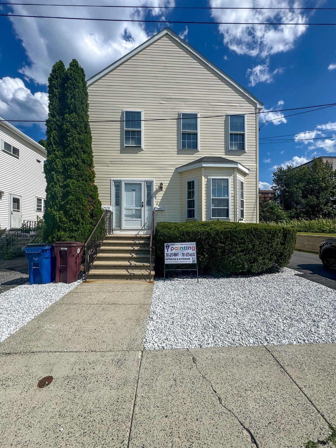 130 Washburn Ave Property Photo 1