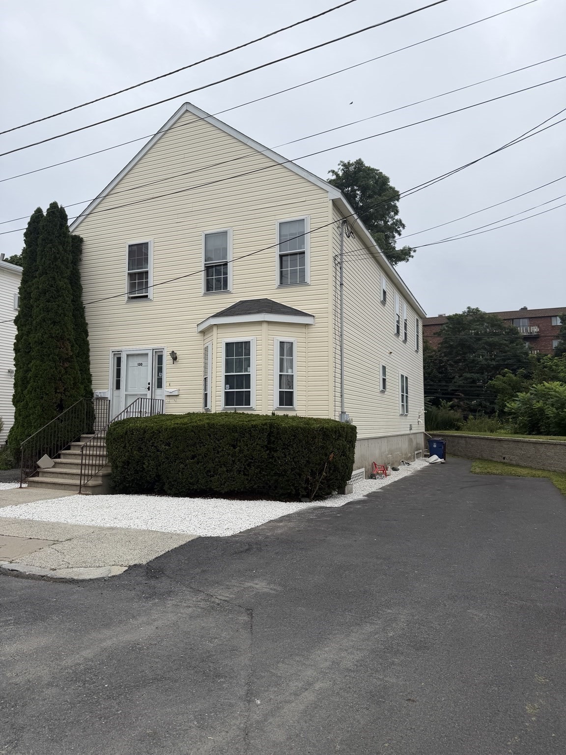 130 Washburn Ave Property Photo 2