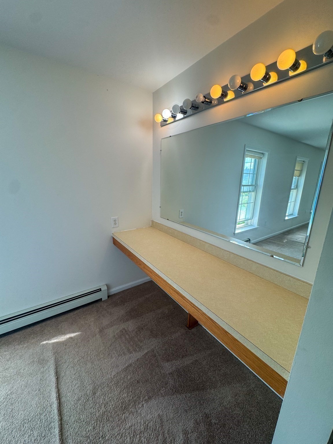 130 Washburn Ave Property Photo 20
