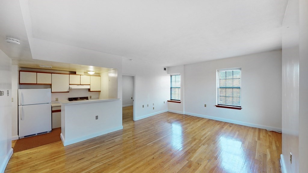 14 John Eliot Square # 4e Property Photo 3