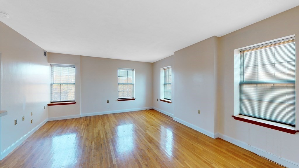 14 John Eliot Square # 4e Property Photo 6