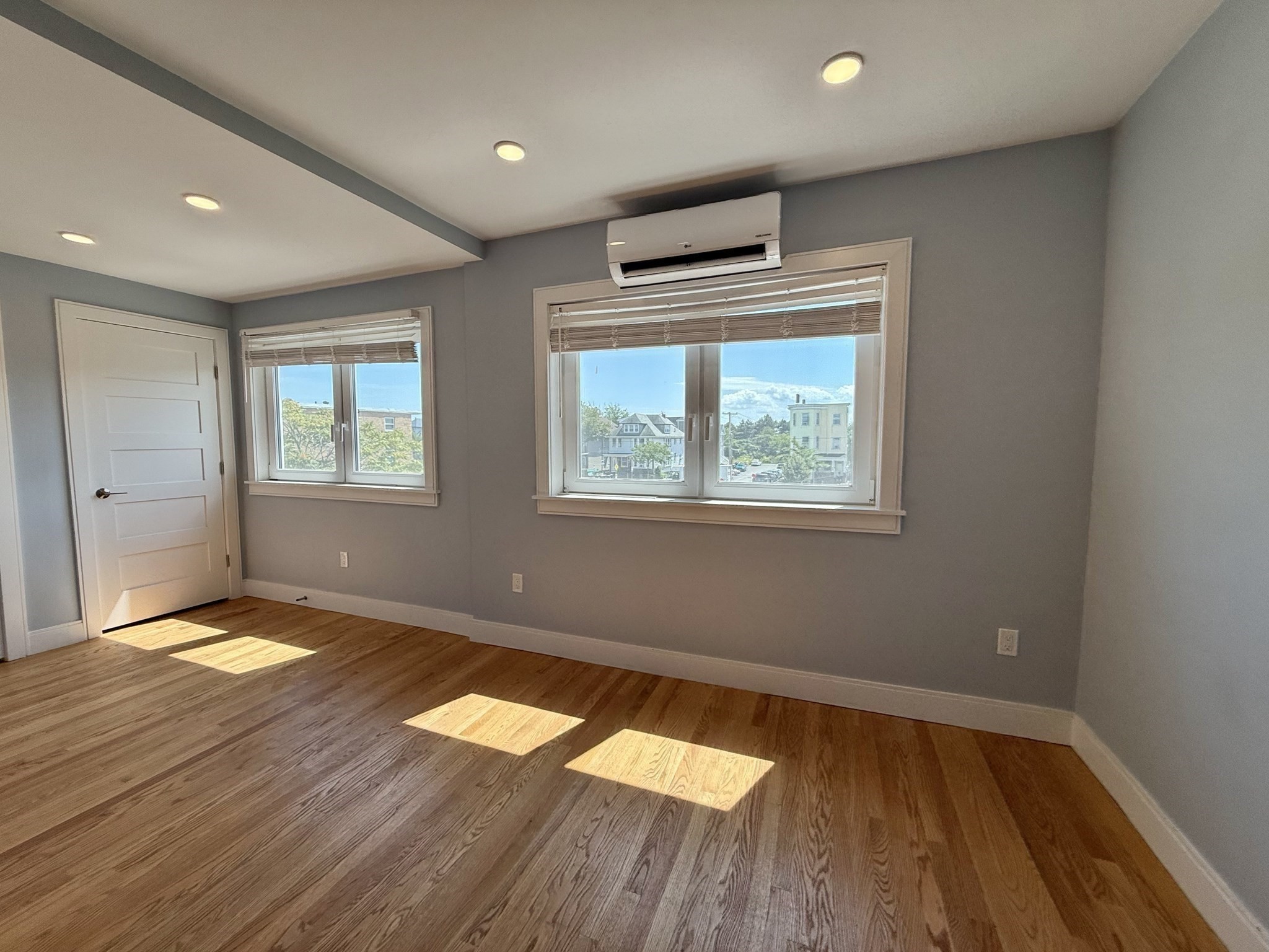 863 Saratoga St. # 3 Property Photo 8
