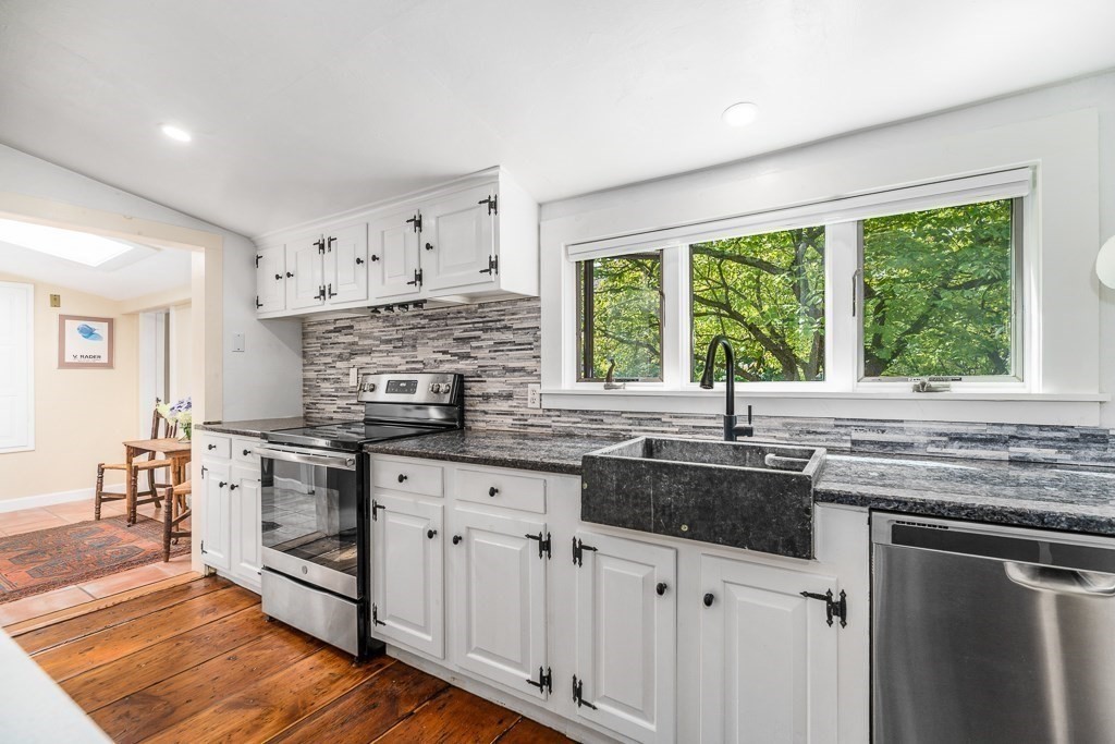 7 John Wise Ave # 2 Property Photo 11