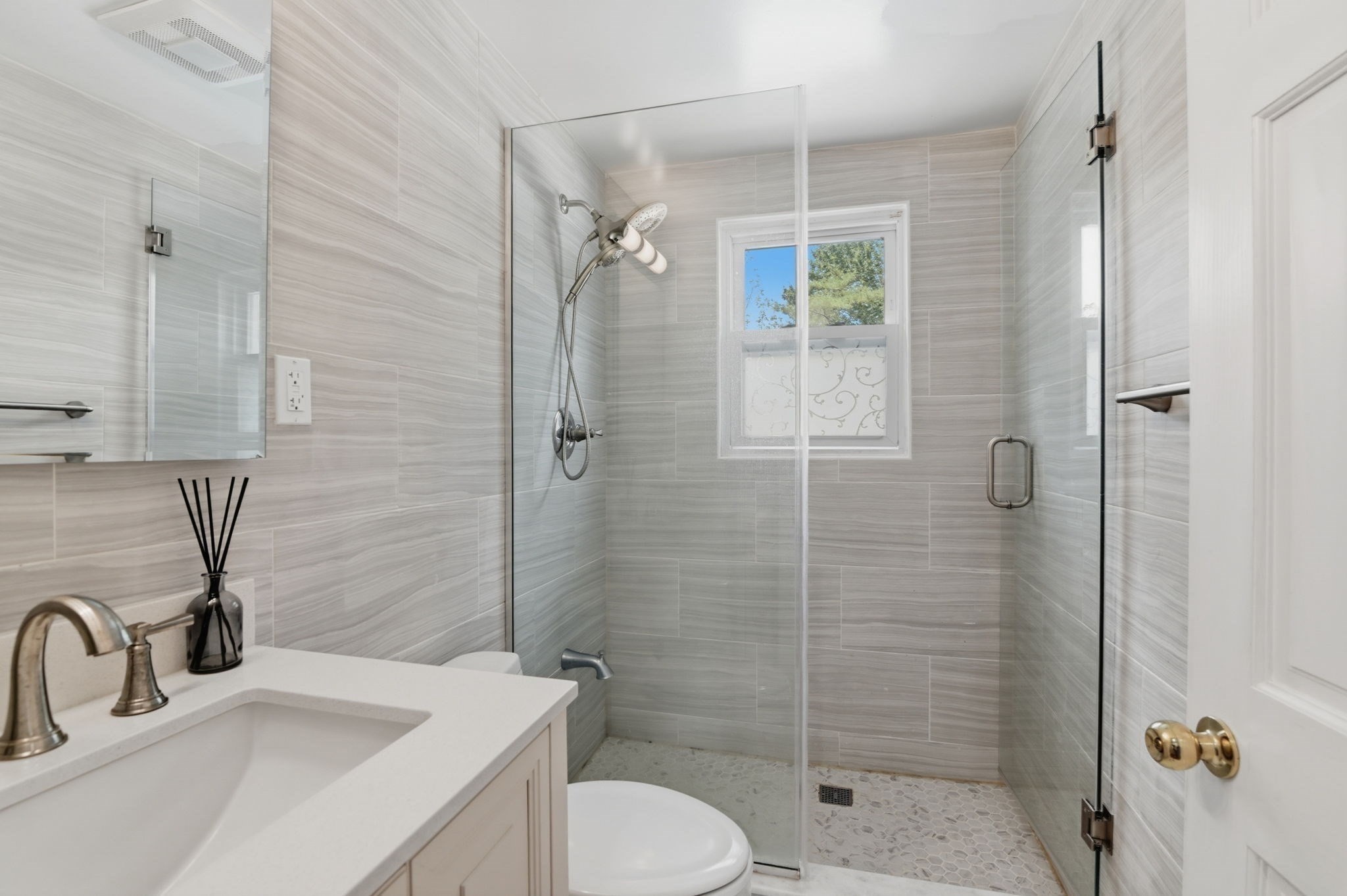63 Dickerman Ln Property Photo 10