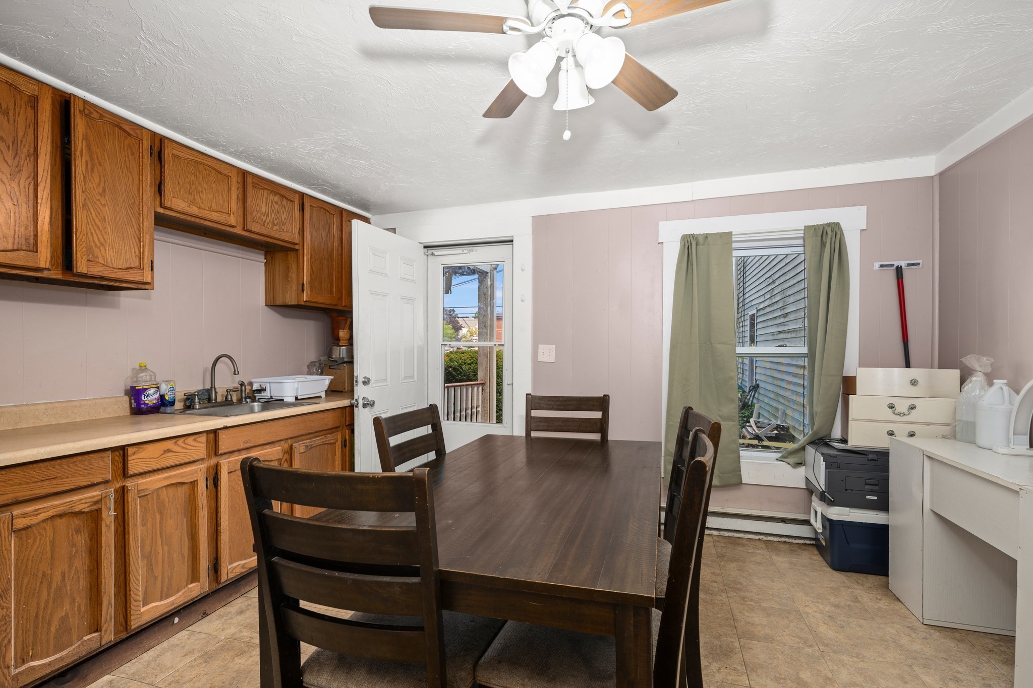 102 Sayles Street Property Photo 30