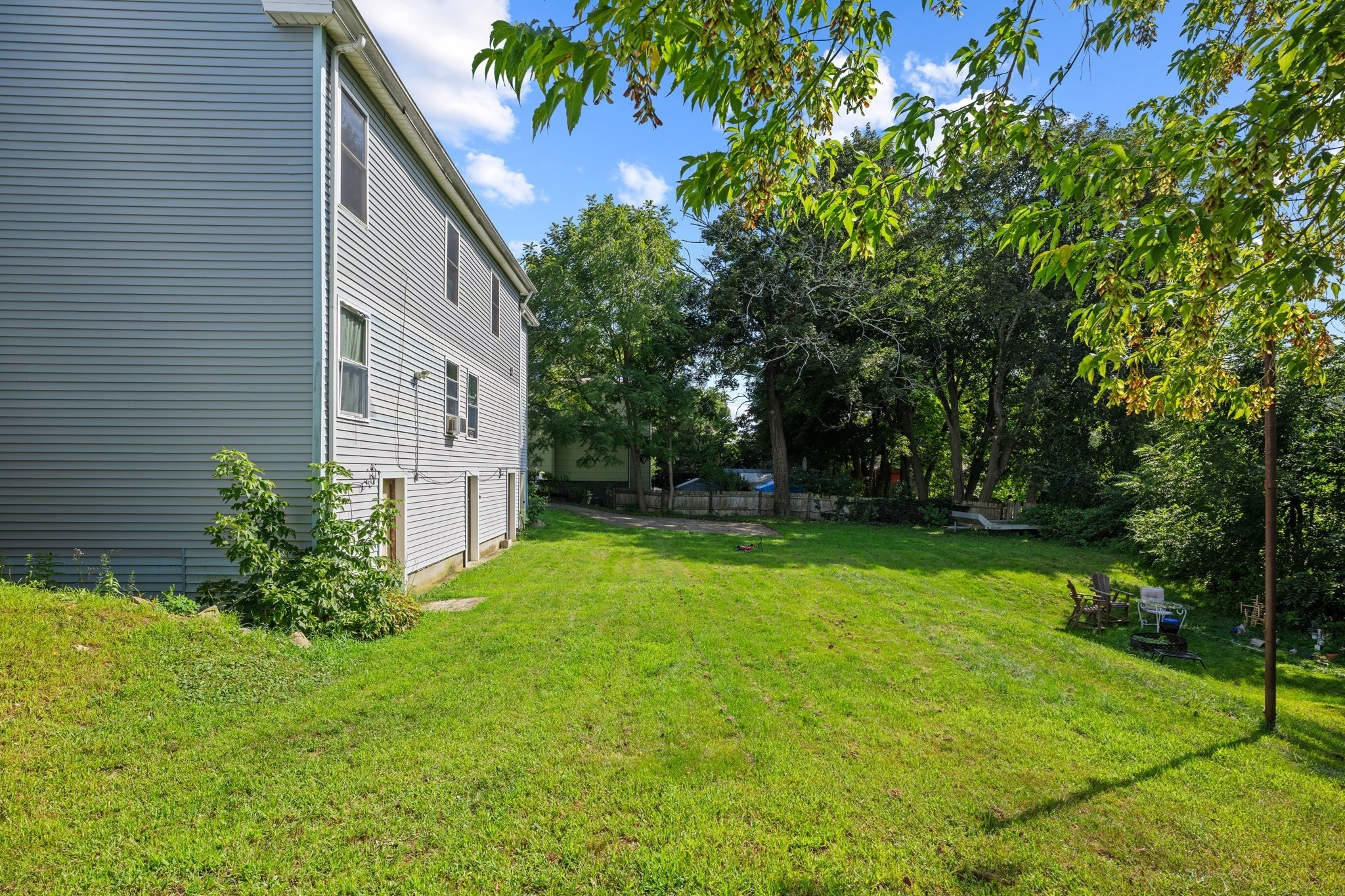 102 Sayles Street Property Photo 37