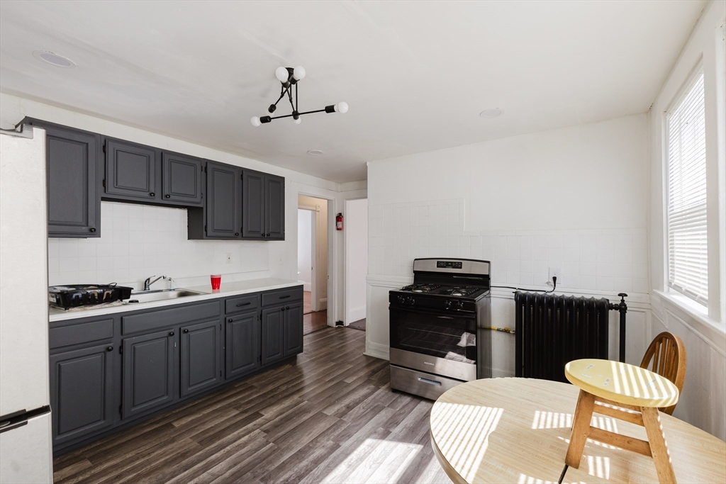 15 Mclellan St Property Photo 4
