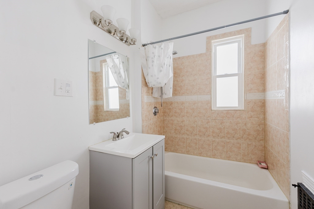 15 Mclellan St Property Photo 7