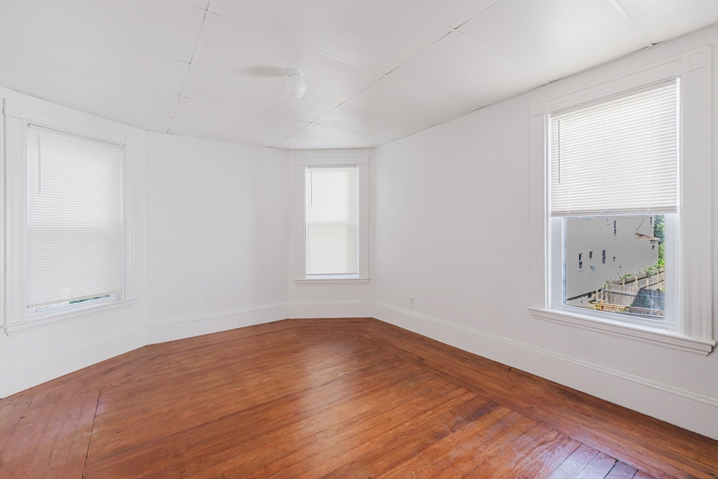 15 Mclellan St Property Photo 13
