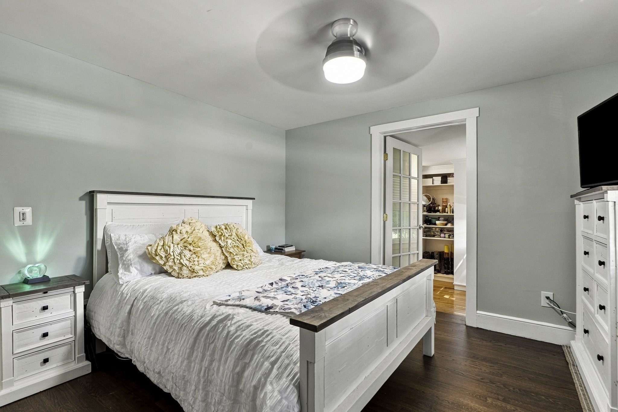8 Mellen St Property Photo 21