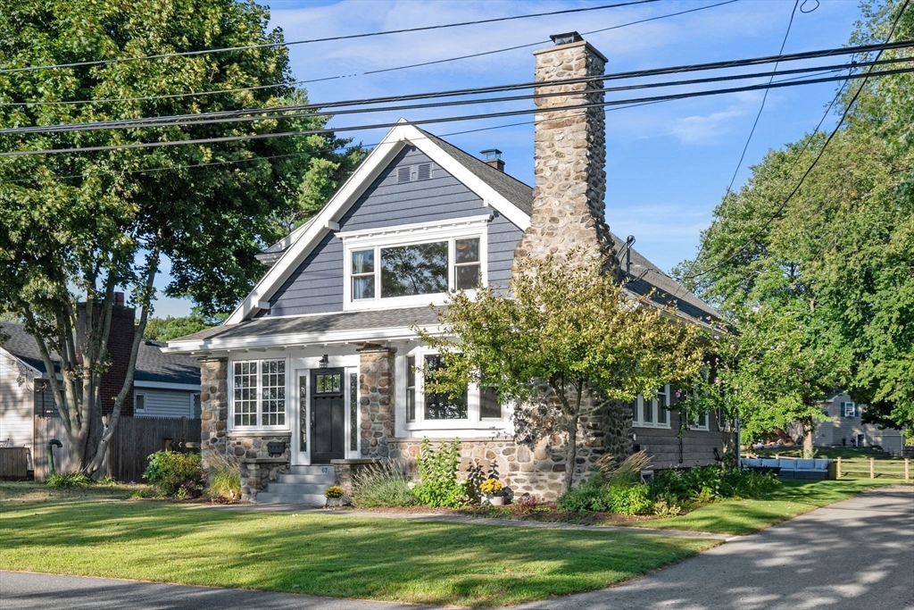 67 Pond St Property Photo 3