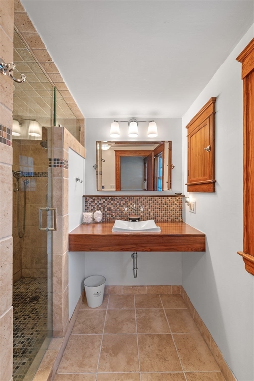 67 Pond St Property Photo 27