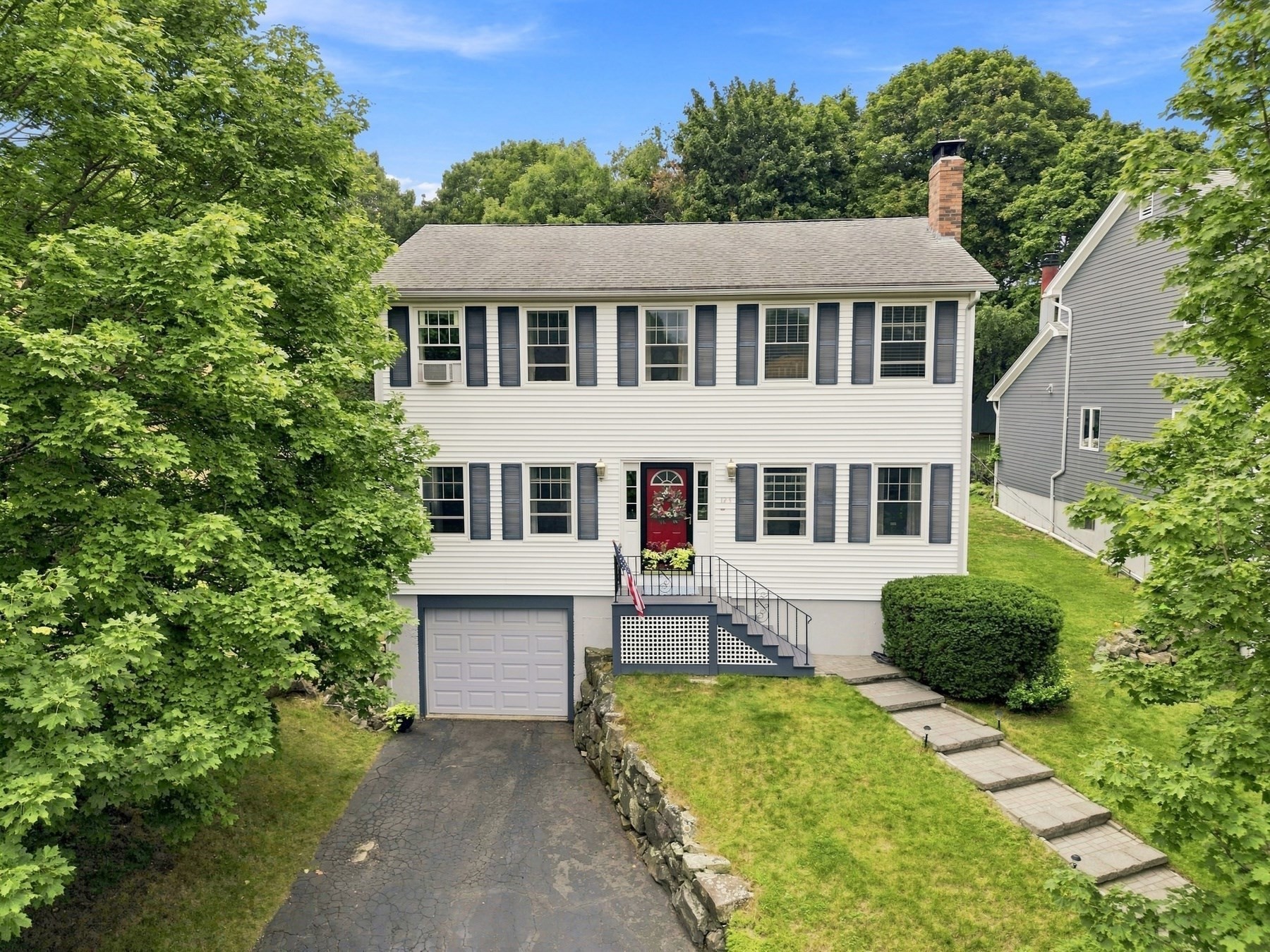 123 Eastman Avenue Property Photo 1