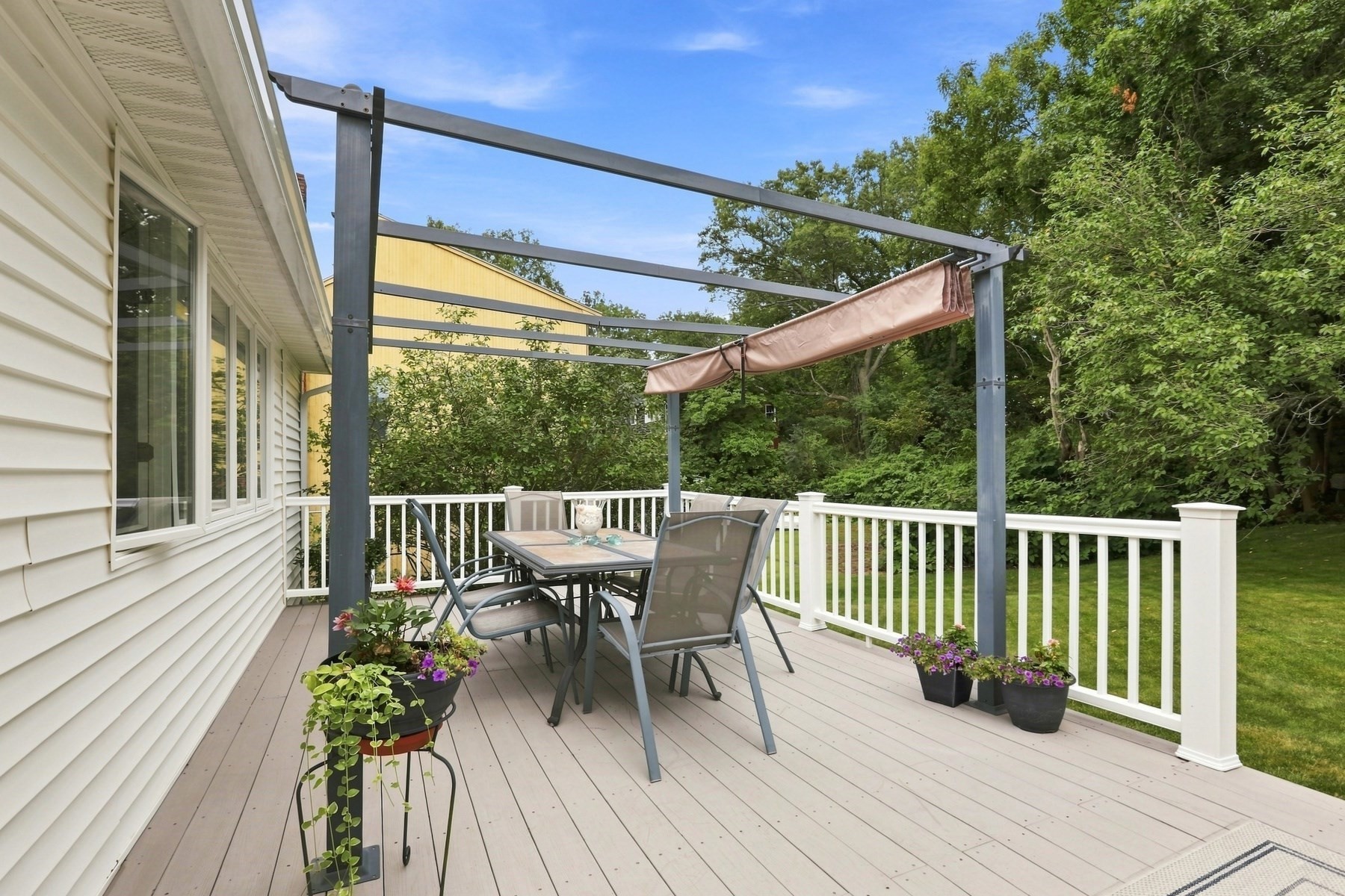 123 Eastman Avenue Property Photo 29