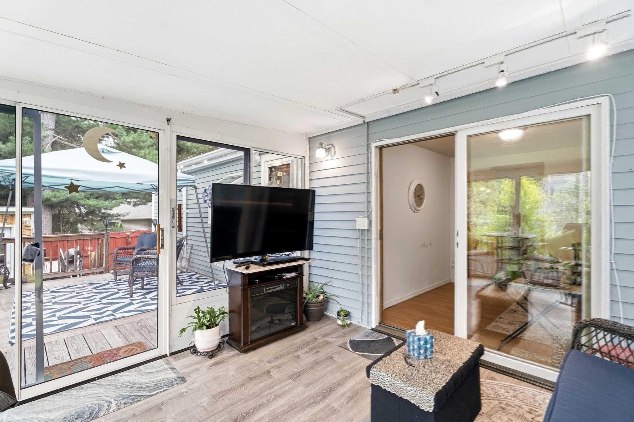 55 Friendship St Property Photo 22