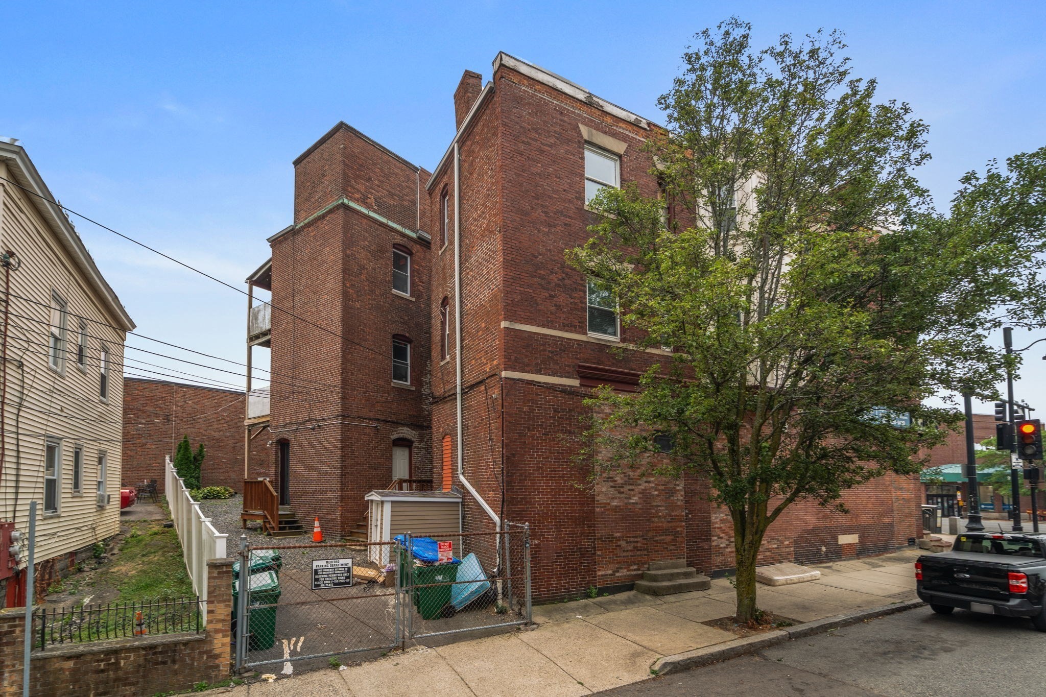 497 Broadway Property Photo 12