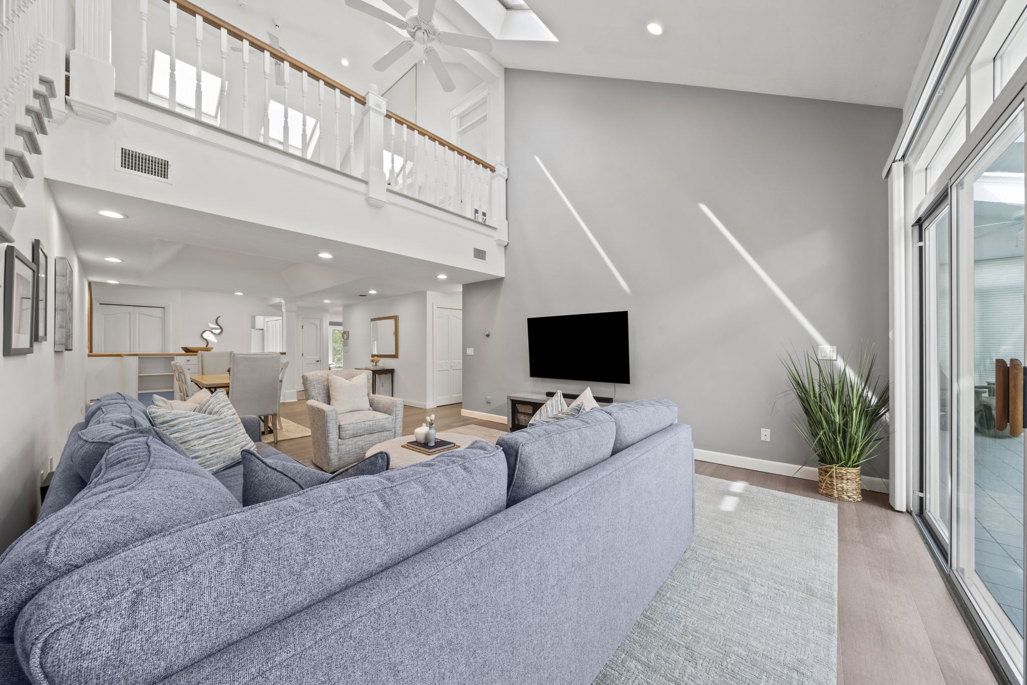 72 Kim Ter # C Property Photo 19