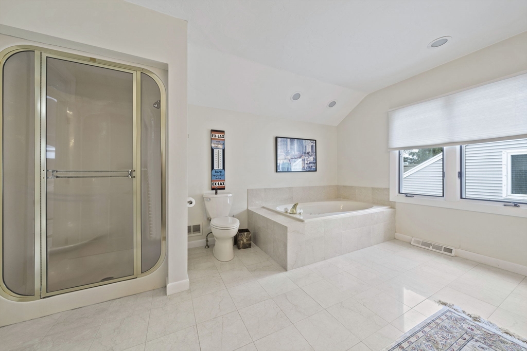 72 Kim Ter # C Property Photo 37