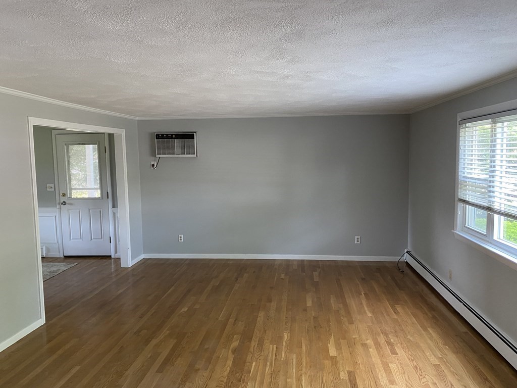 229 Hillside Ave # 1 Property Photo 3
