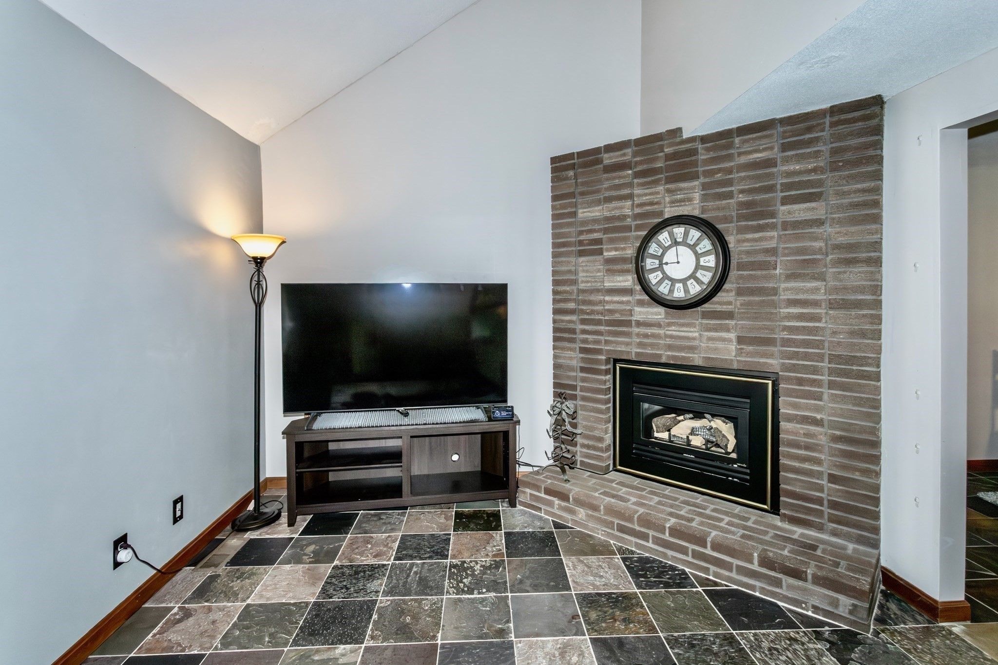 419 Southwick Road # B7 Property Photo 6