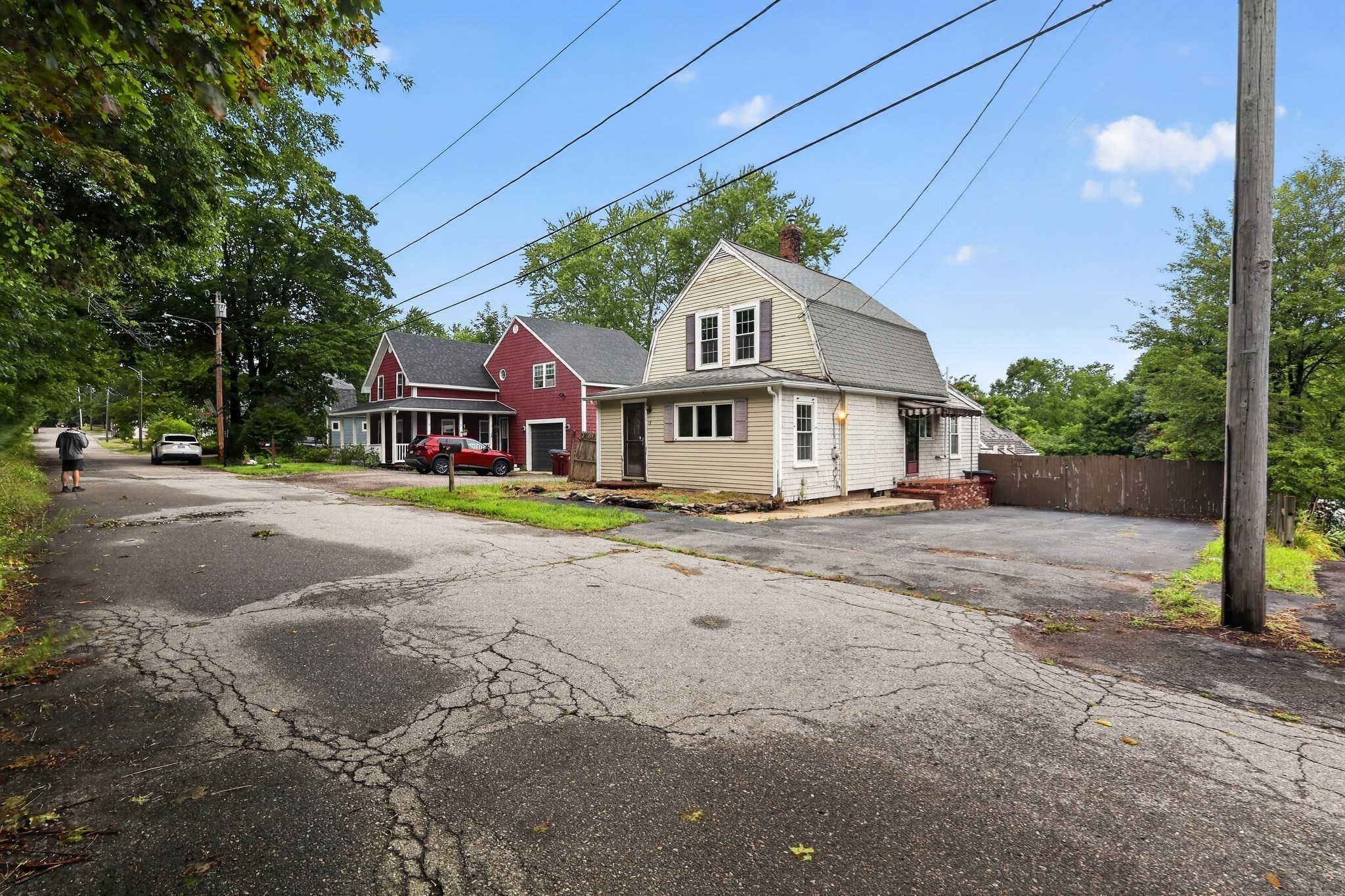 15 Hillside Ave Property Photo 5