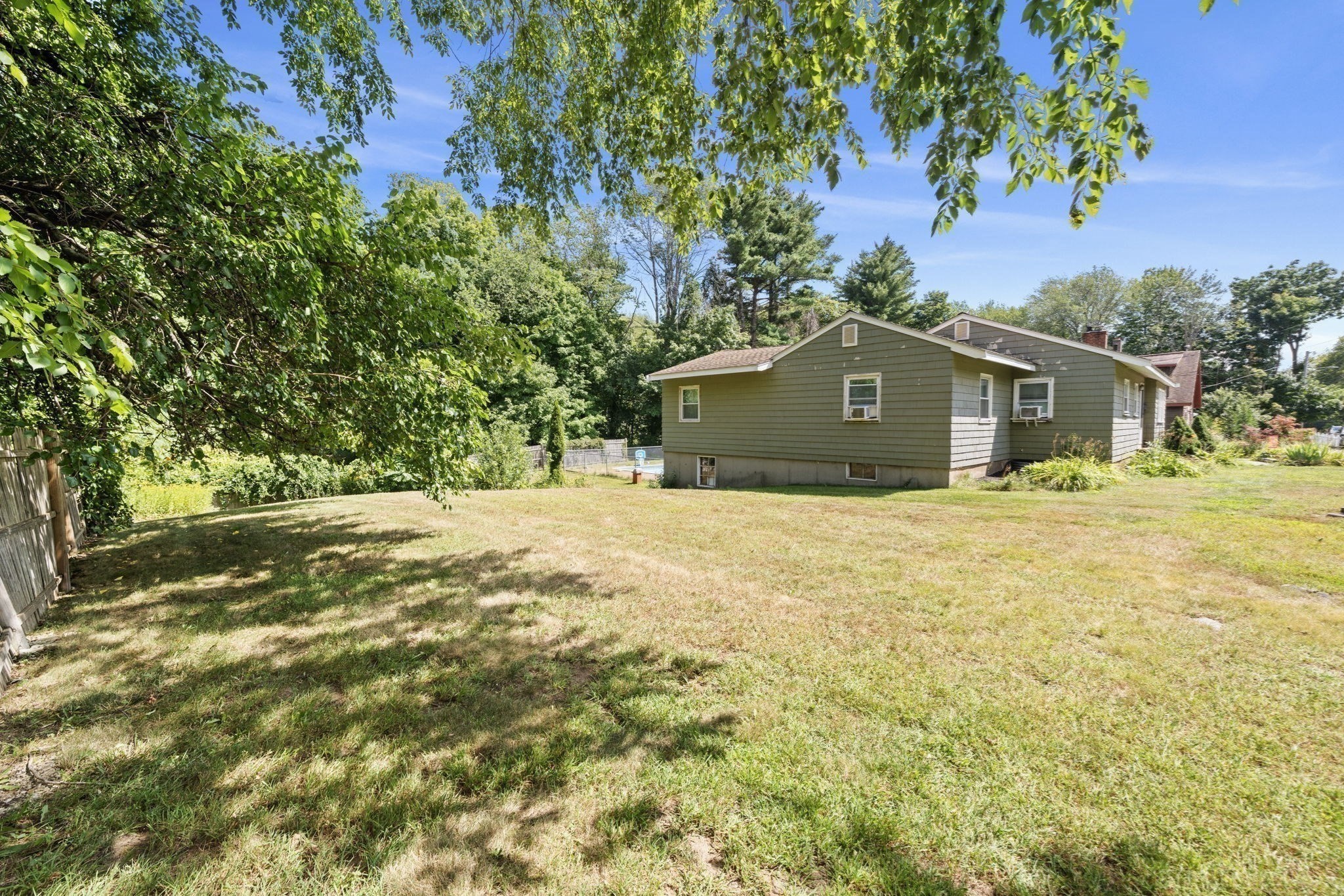 76 Central St Property Photo 39